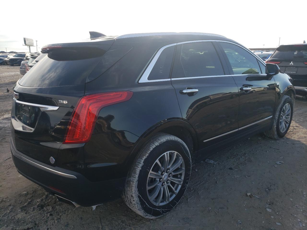 2018 Cadillac XT5 - Image 3