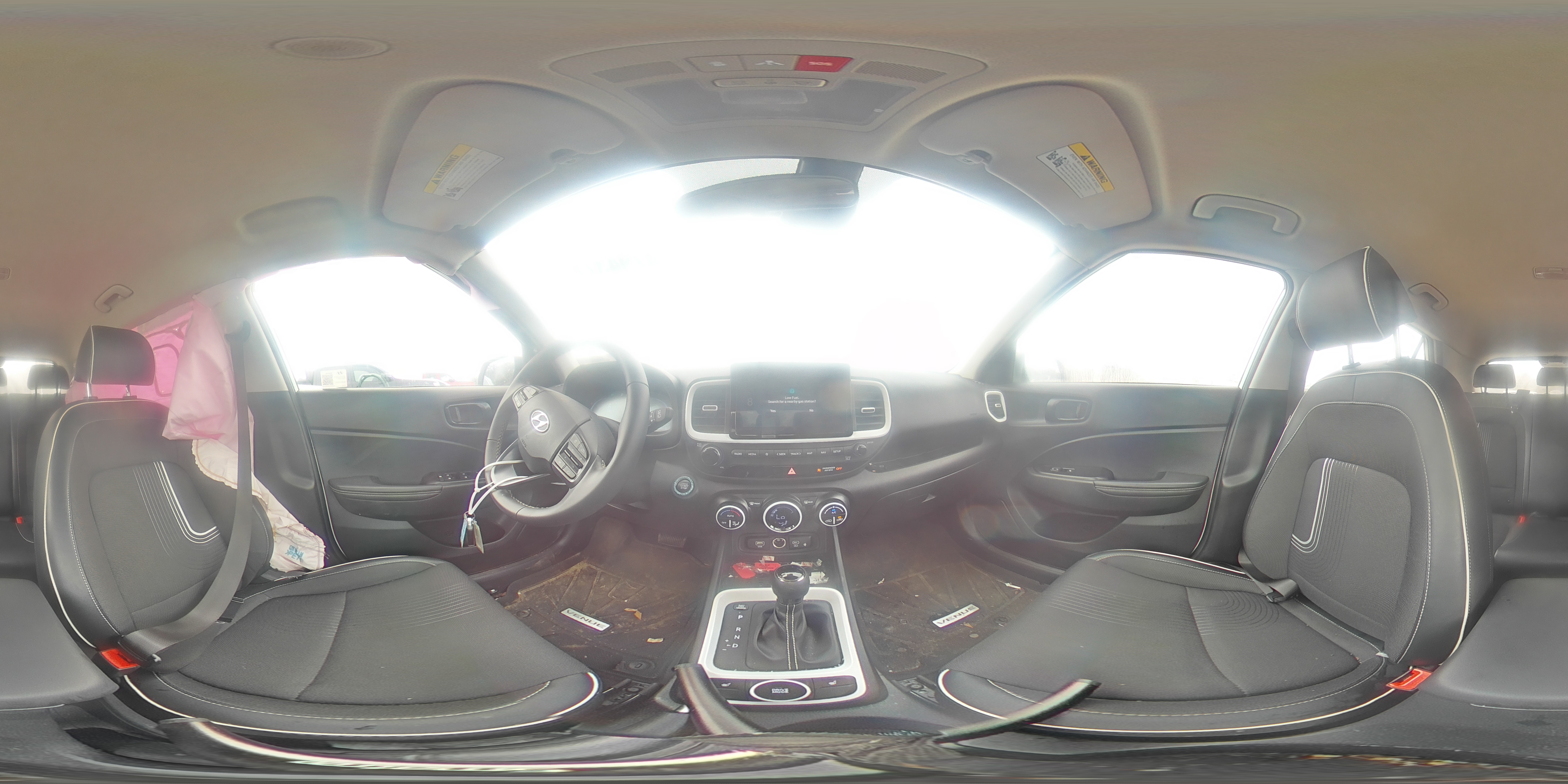 2024 Hyundai Venue - Image 13