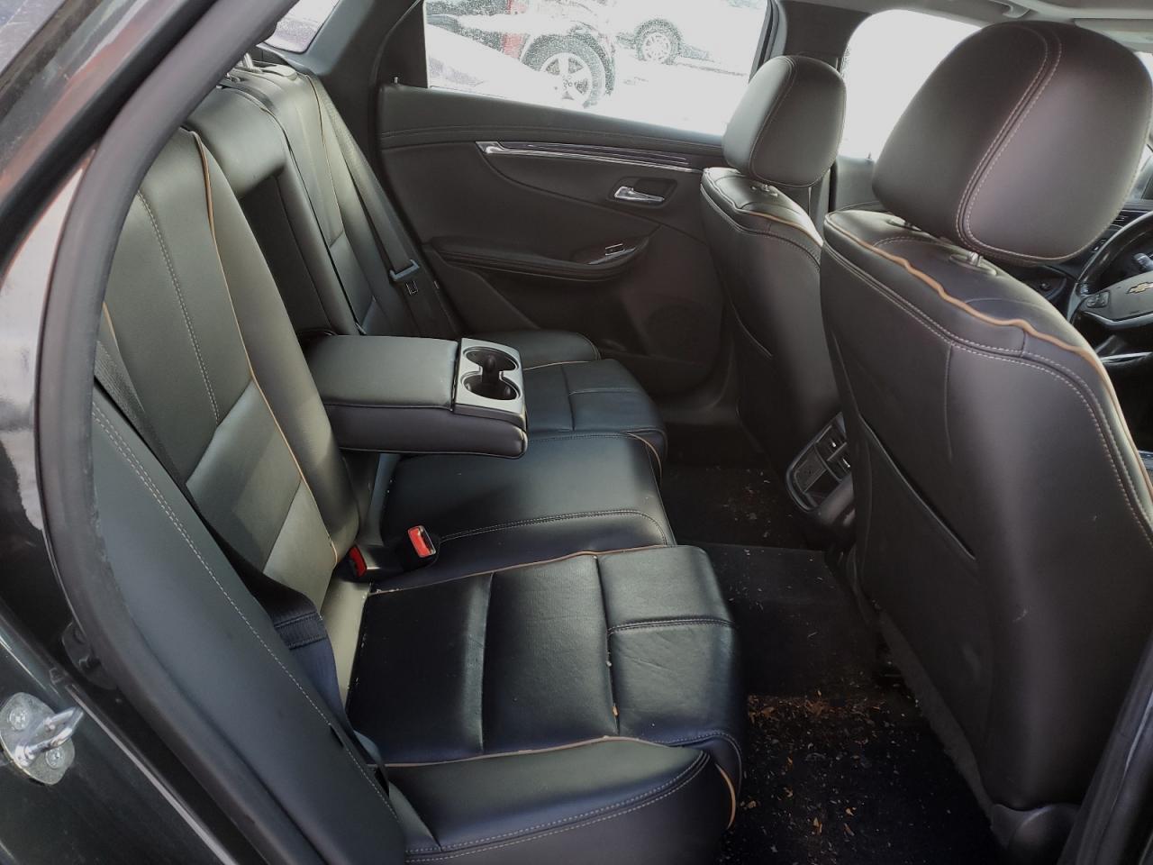 2015 Chevrolet Impala - Image 10