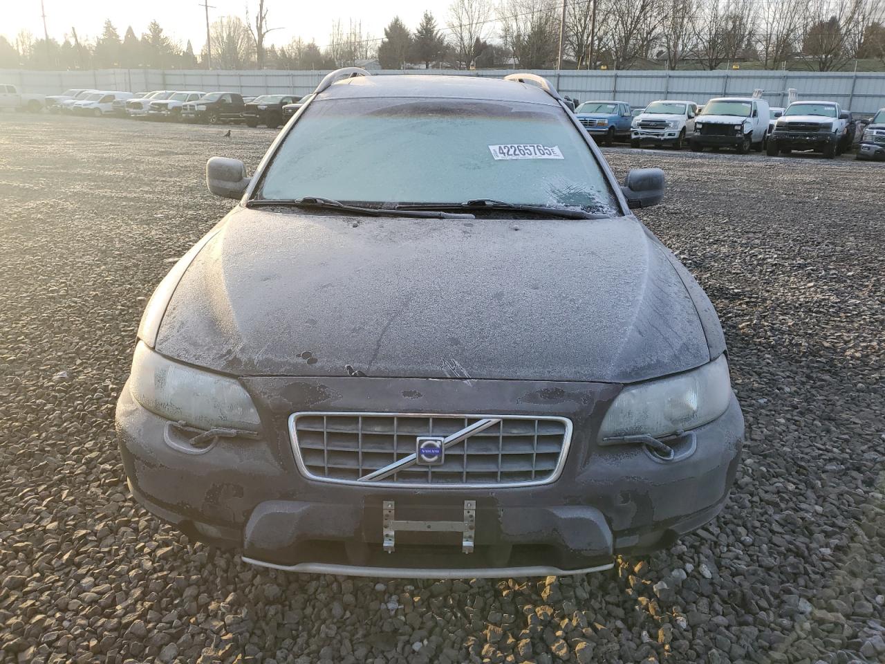 2001 Volvo V70 - Image 5