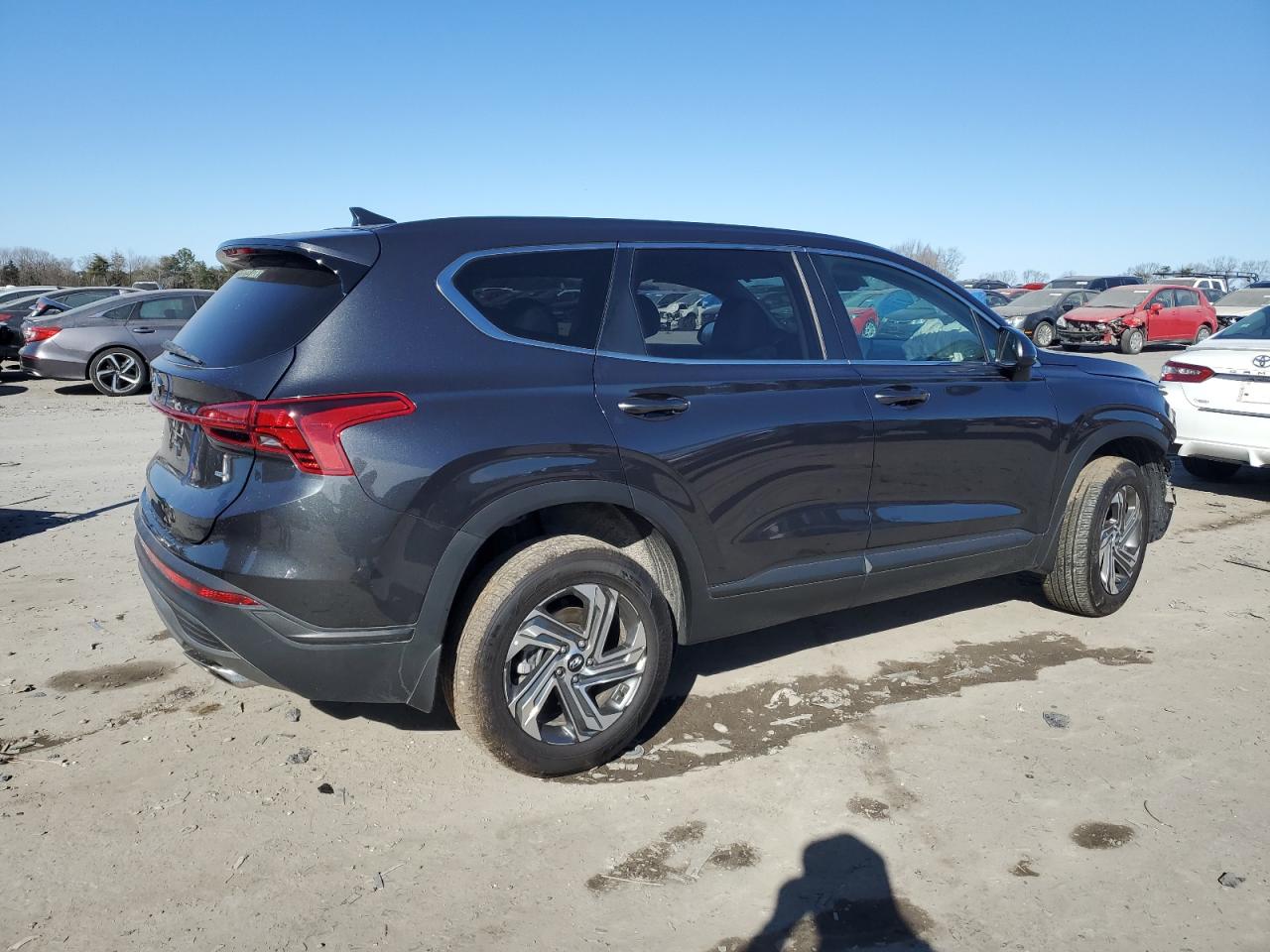 2023 Hyundai Santa Fe - Image 3