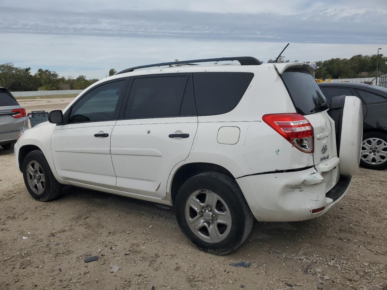 2012 Toyota RAV 4 - Image 2
