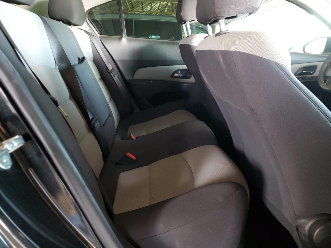 2013 Chevrolet Cruze - Image 10