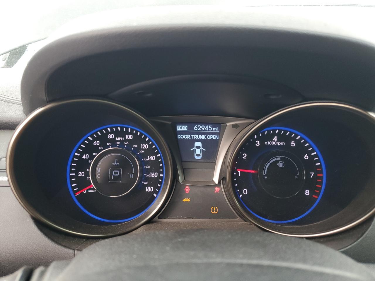 2016 Hyundai Genesis - Image 9