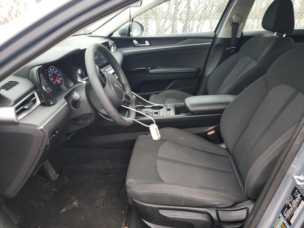 2022 Kia K5 - Image 7