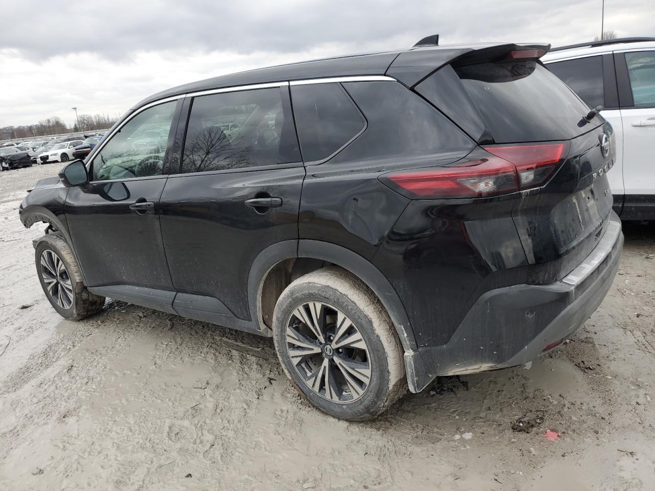 2021 Nissan Rogue - Image 2