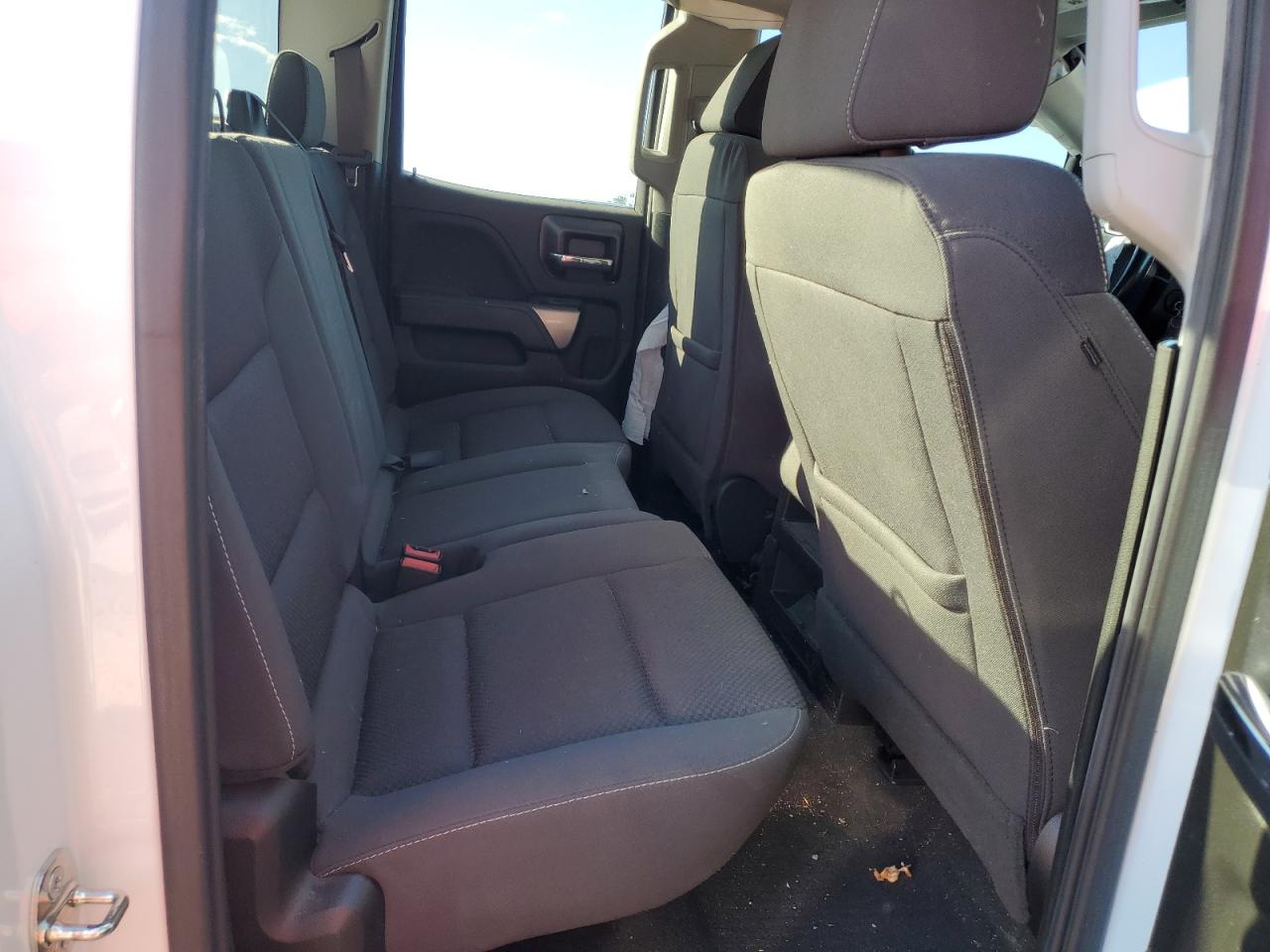 2019 Chevrolet Silverado - Image 10
