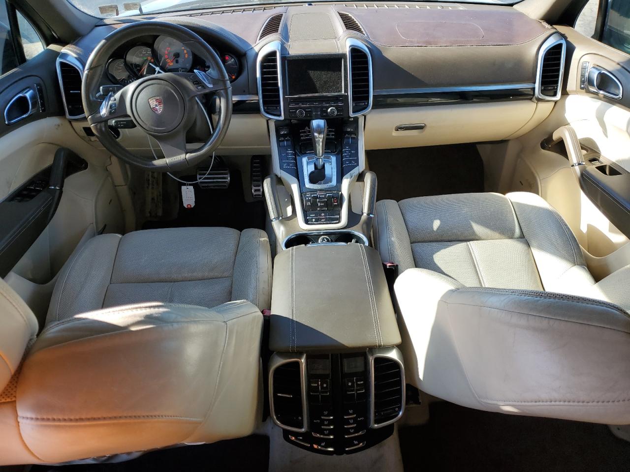 2011 Porsche Cayenne S VIN: WP1AB2A29BLA53225 Lot: 87971725