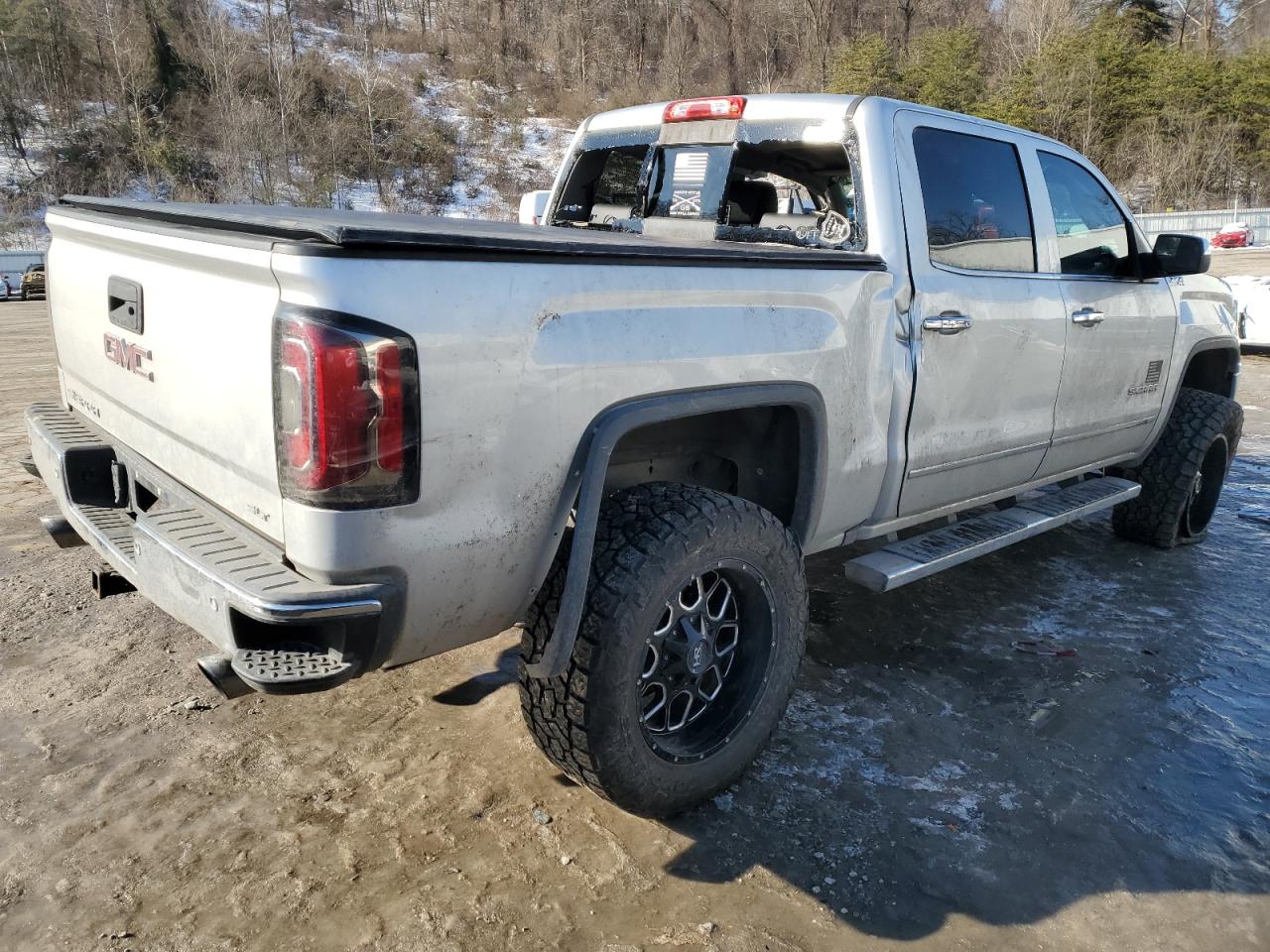 2017 GMC Sierra - Image 3