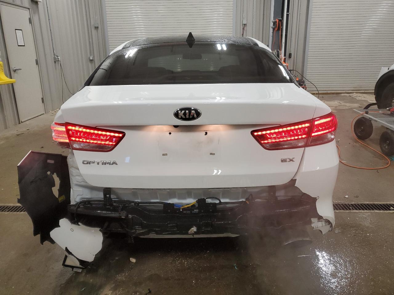 2016 Kia Optima - Image 6