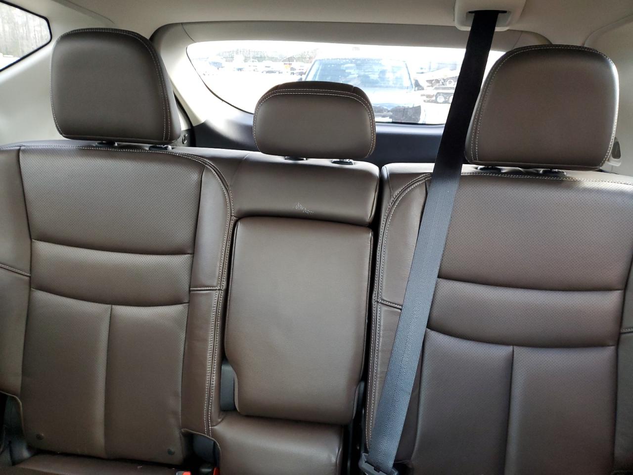 2016 Nissan Murano - Image 10