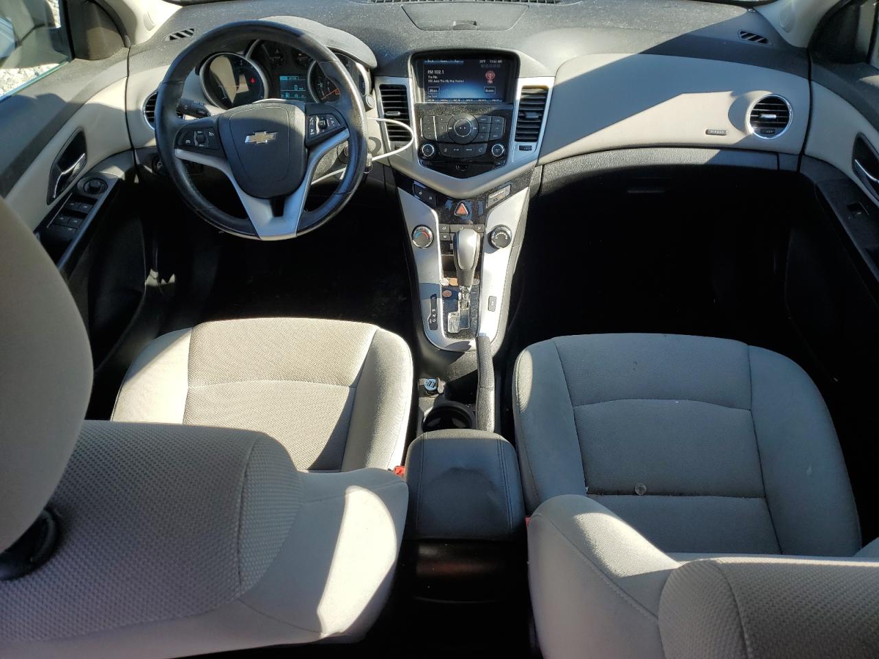 2014 Chevrolet Cruze - Image 8