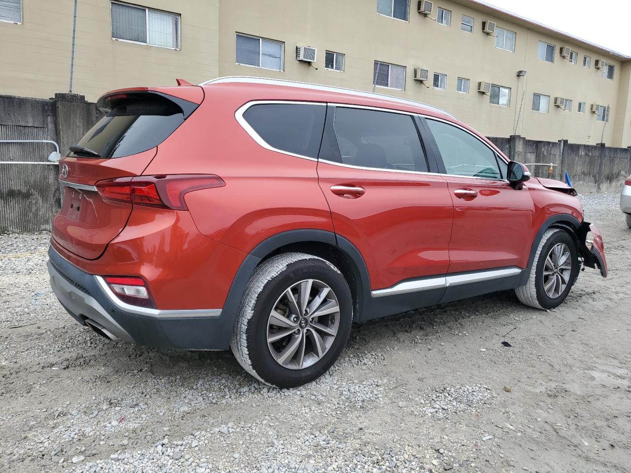 2020 Hyundai Santa Fe - Image 3