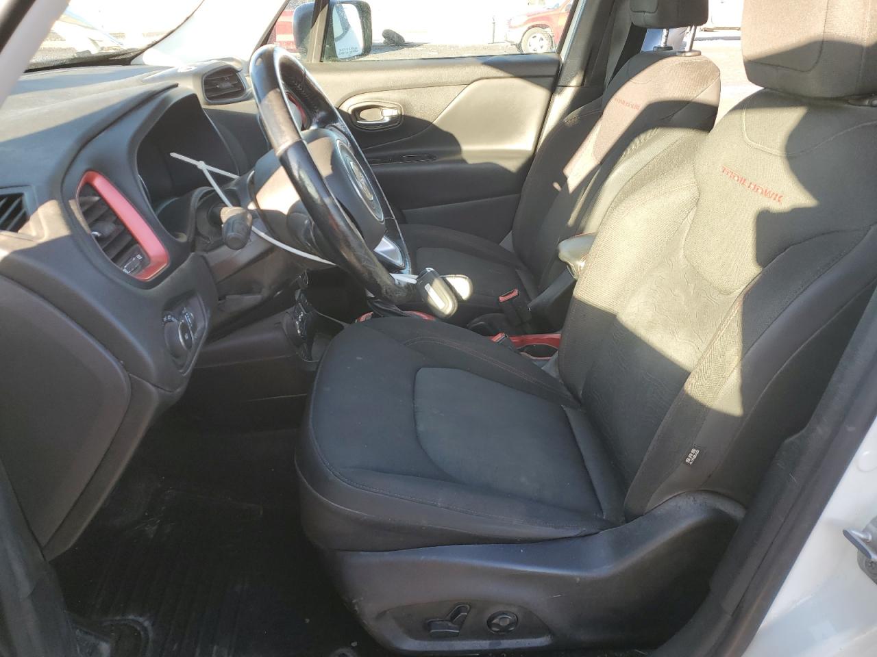 2017 Jeep Renegade - Image 7