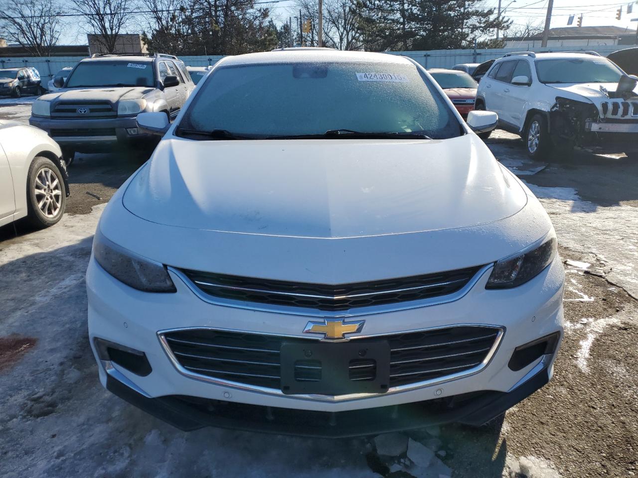2016 Chevrolet Malibu - Image 5