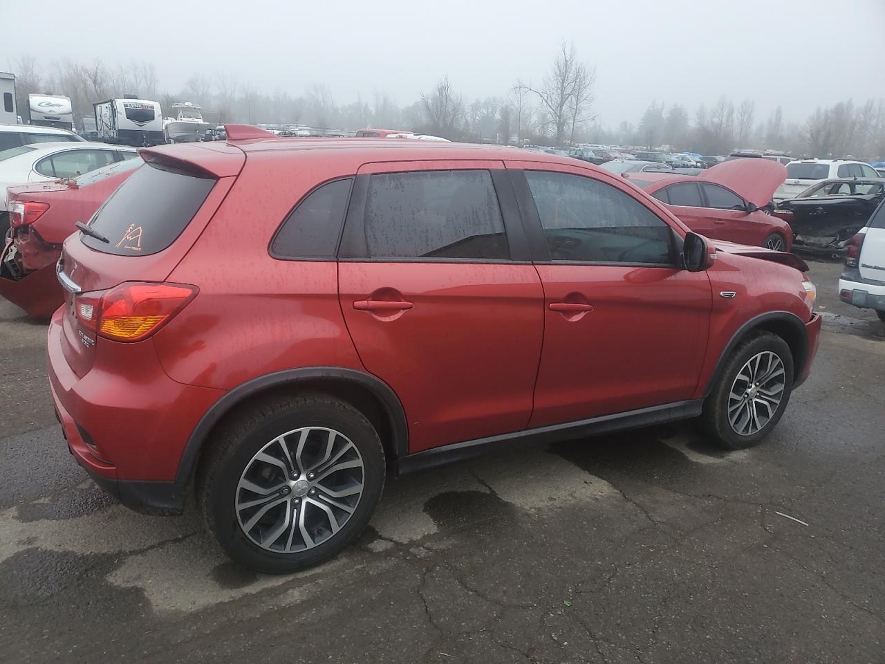 2019 Mitsubishi Outlander - Image 3