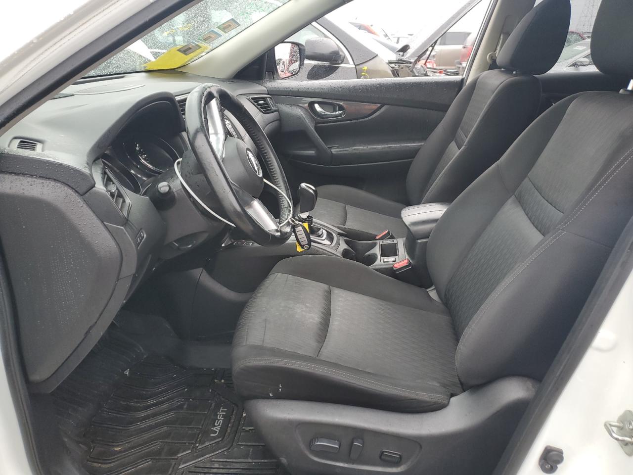 2019 Nissan Rogue - Image 7