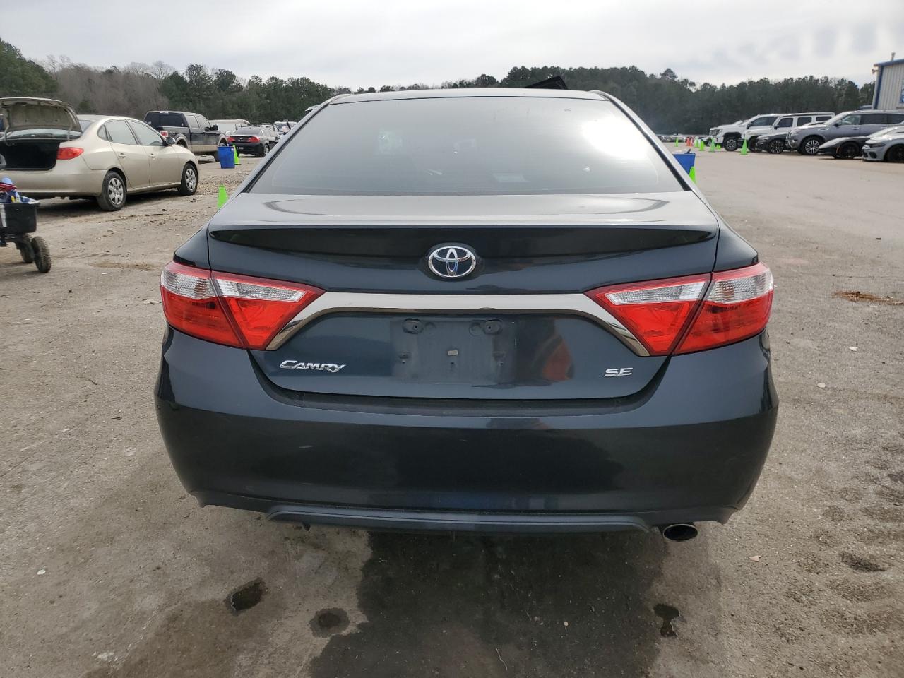 2015 Toyota Camry - Image 6