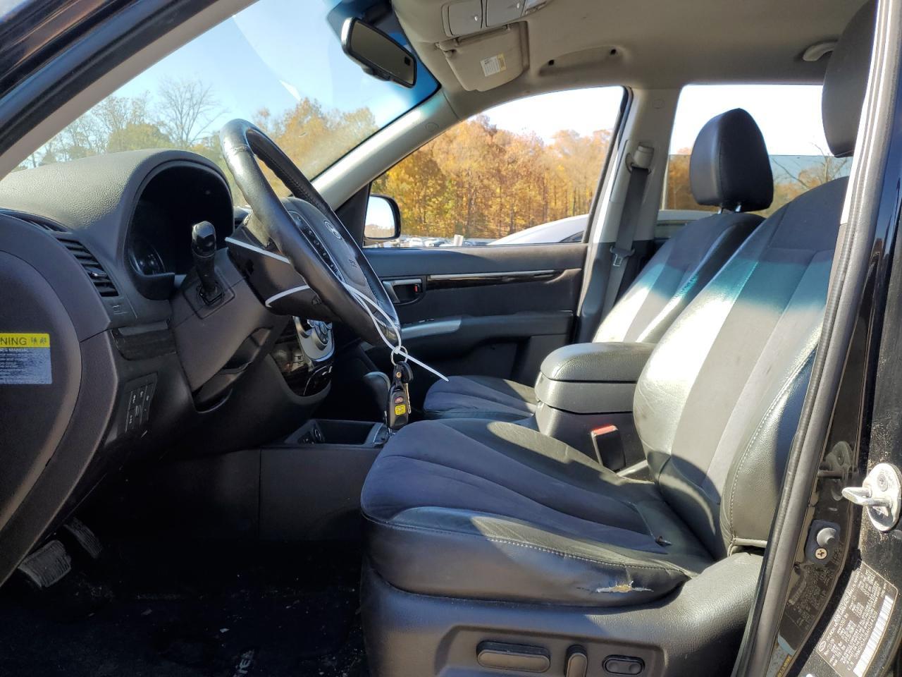 2010 Hyundai Santa Fe - Image 7