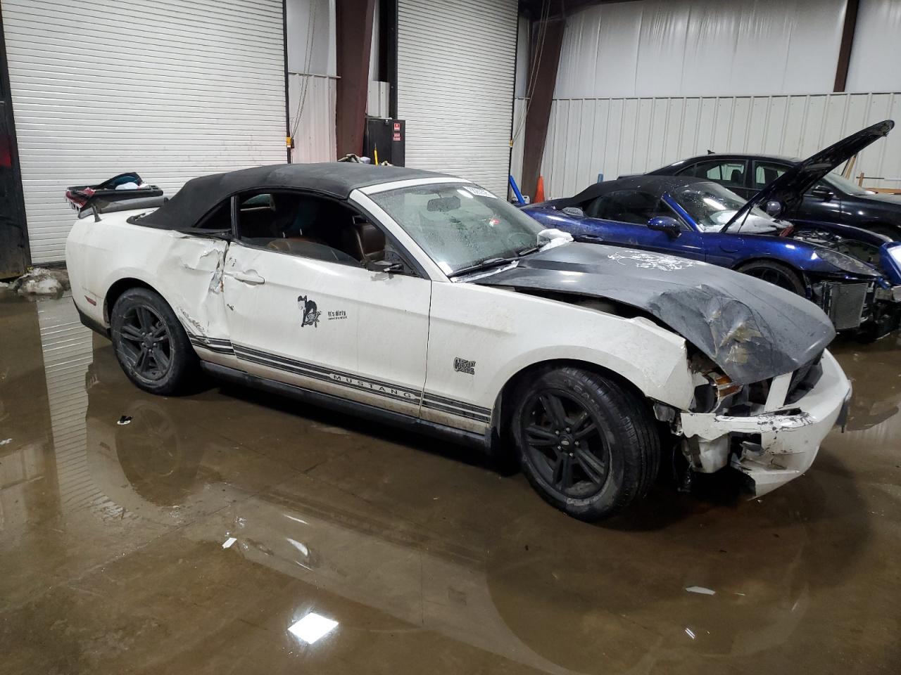 2011 Ford Mustang - Image 4