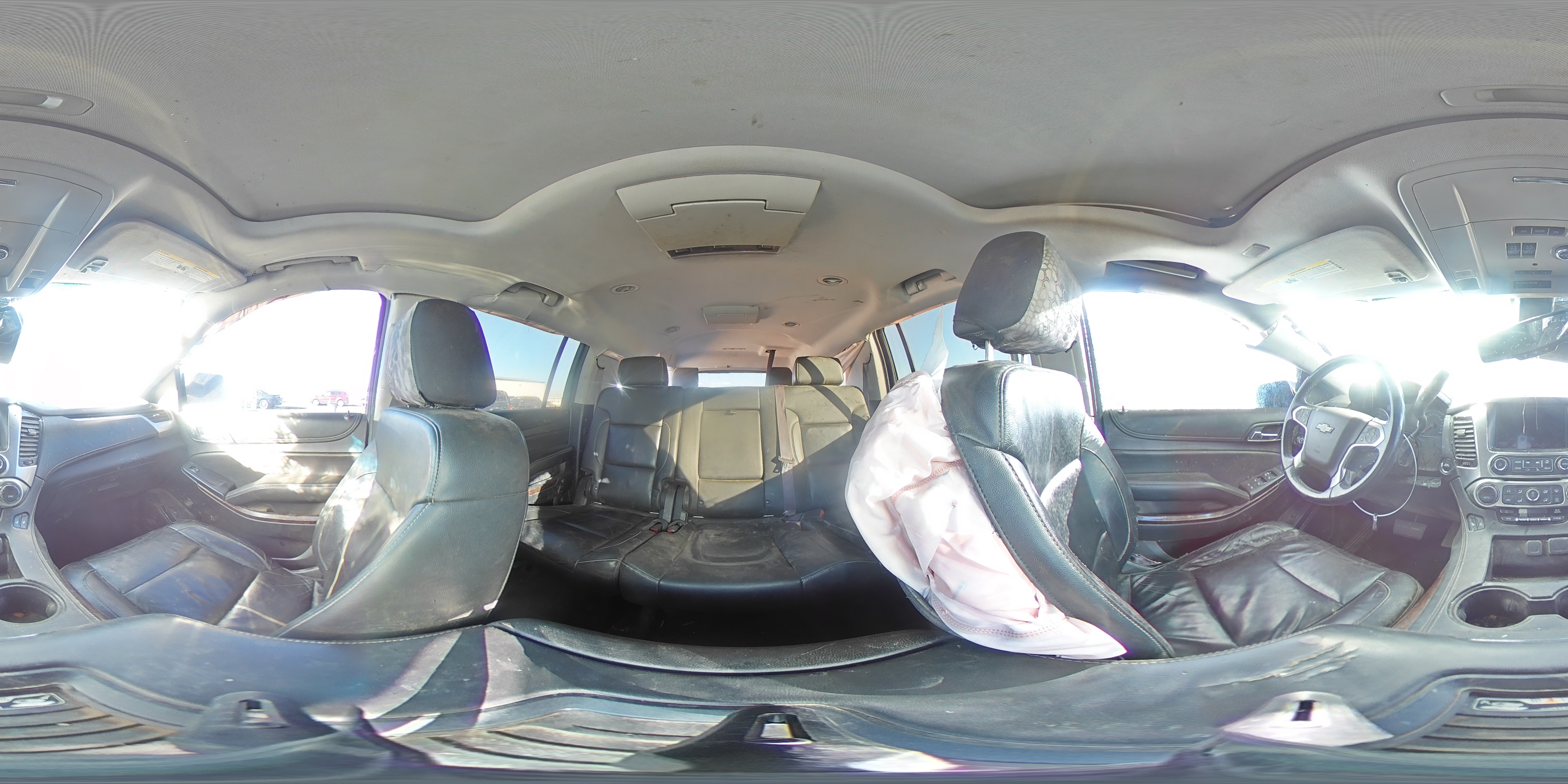2017 Chevrolet Suburban - Image 14