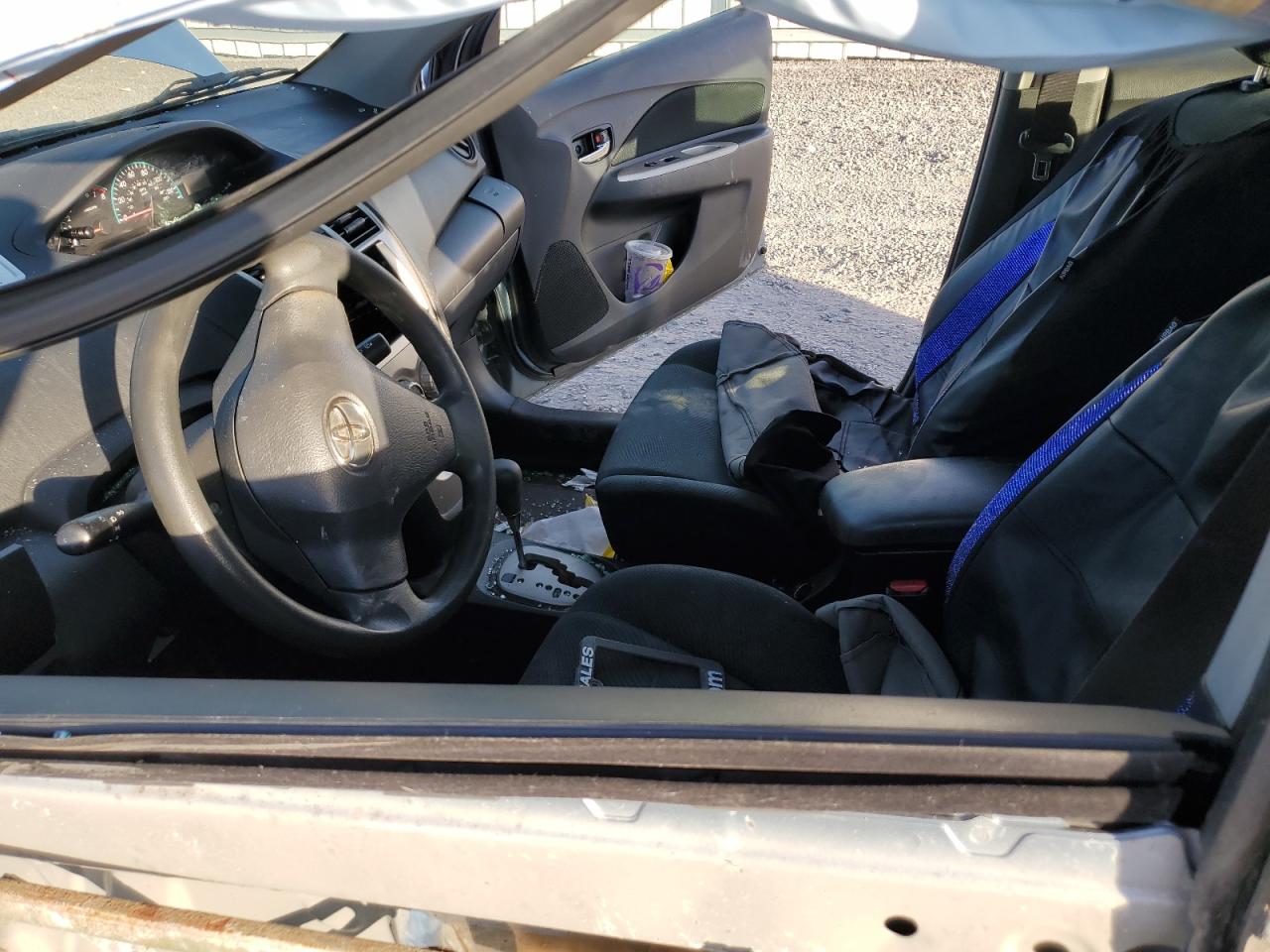 2010 Toyota Yaris - Image 7
