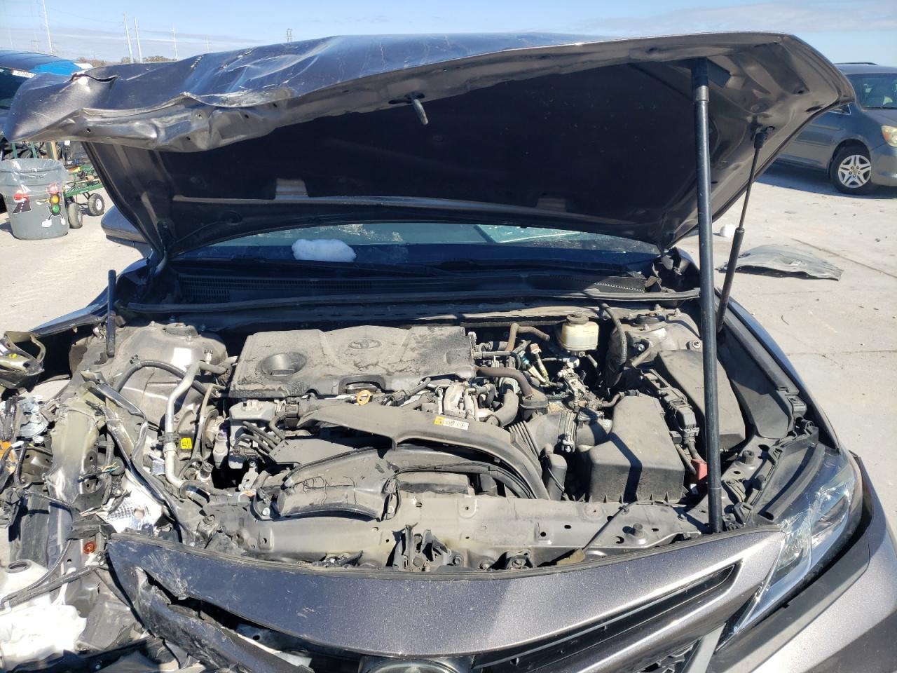 2018 Toyota Camry - Image 11