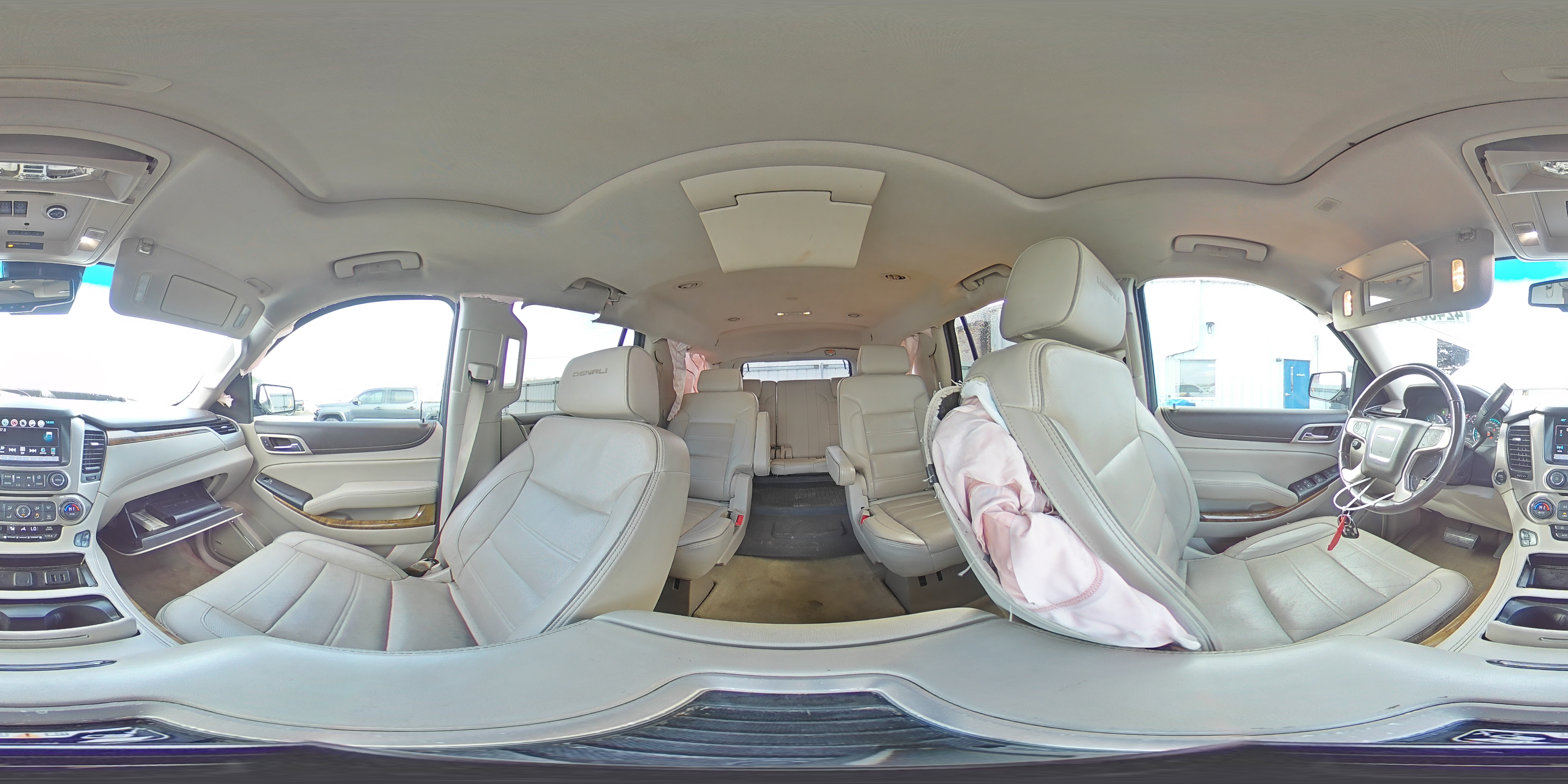 2017 GMC Yukon - Image 15