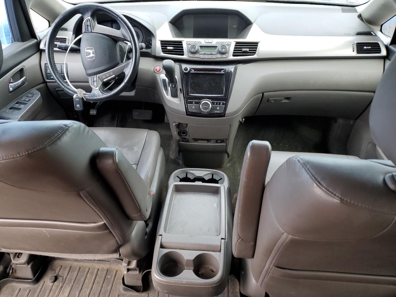 2015 Honda Odyssey - Image 8