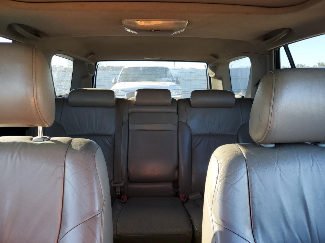 2004 Toyota 4Runner - Image 10