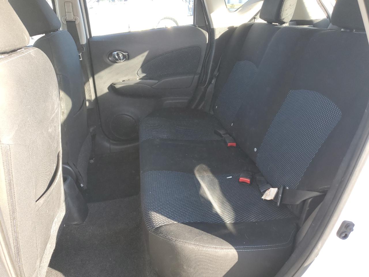 2015 Nissan Versa - Image 10