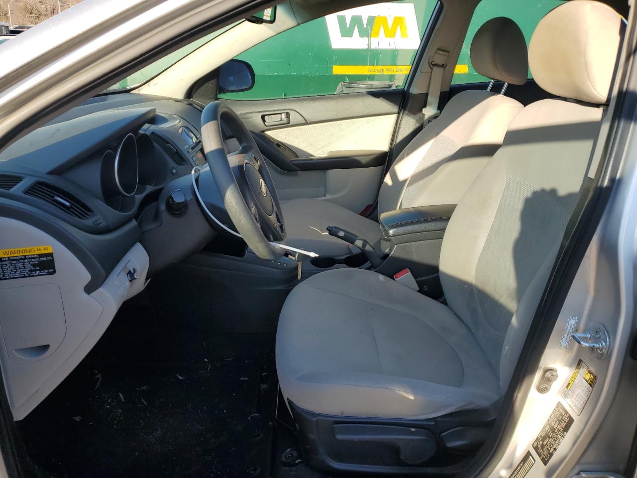 2010 Kia Forte - Image 7