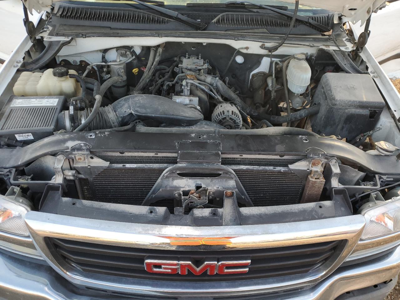 2006 GMC Sierra - Image 11