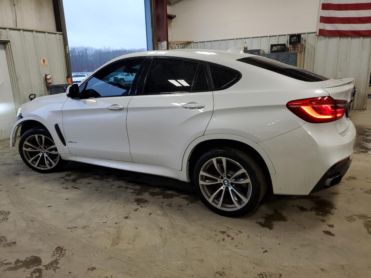 2016 BMW X6 - Image 2