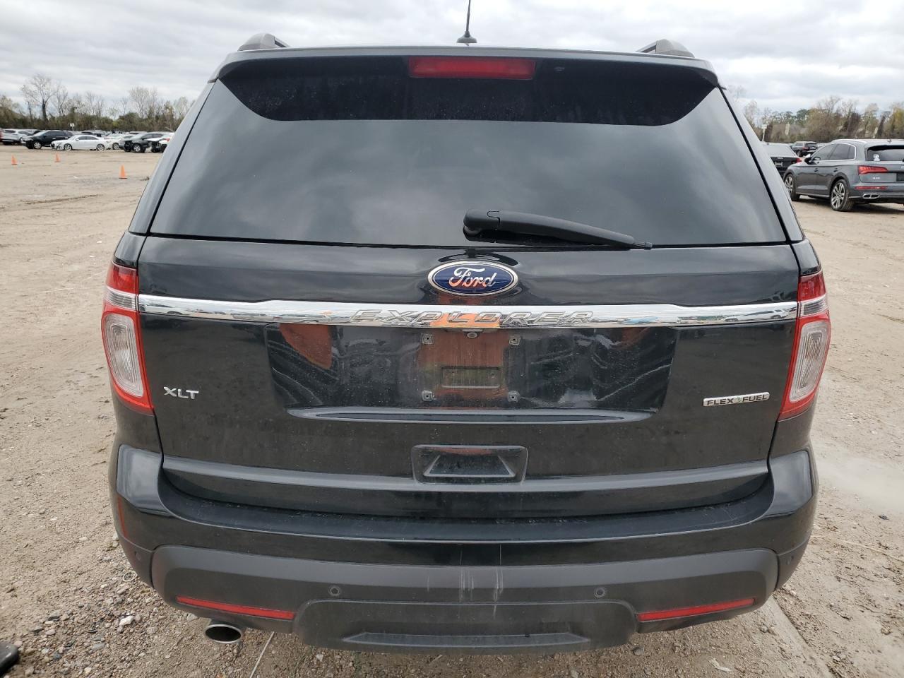 2015 Ford Explorer - Image 6