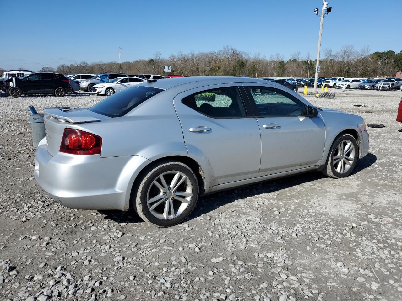 2012 Dodge Avenger - Image 3