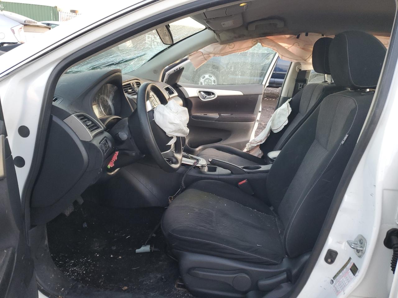 2014 Nissan Sentra - Image 7