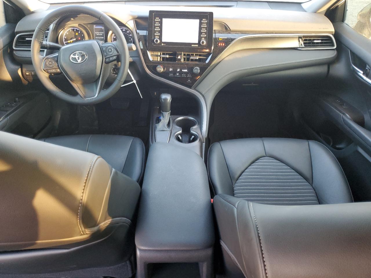 2021 Toyota Camry - Image 8