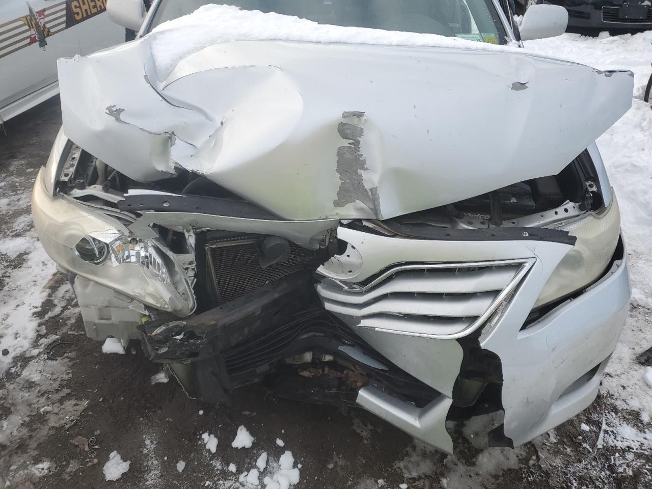 2011 Toyota Camry - Image 11