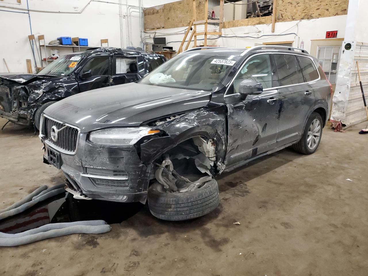 2018 Volvo XC90 - Image 1