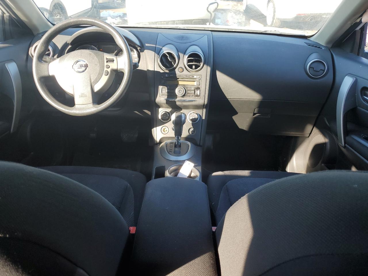 2011 Nissan Rogue - Image 8