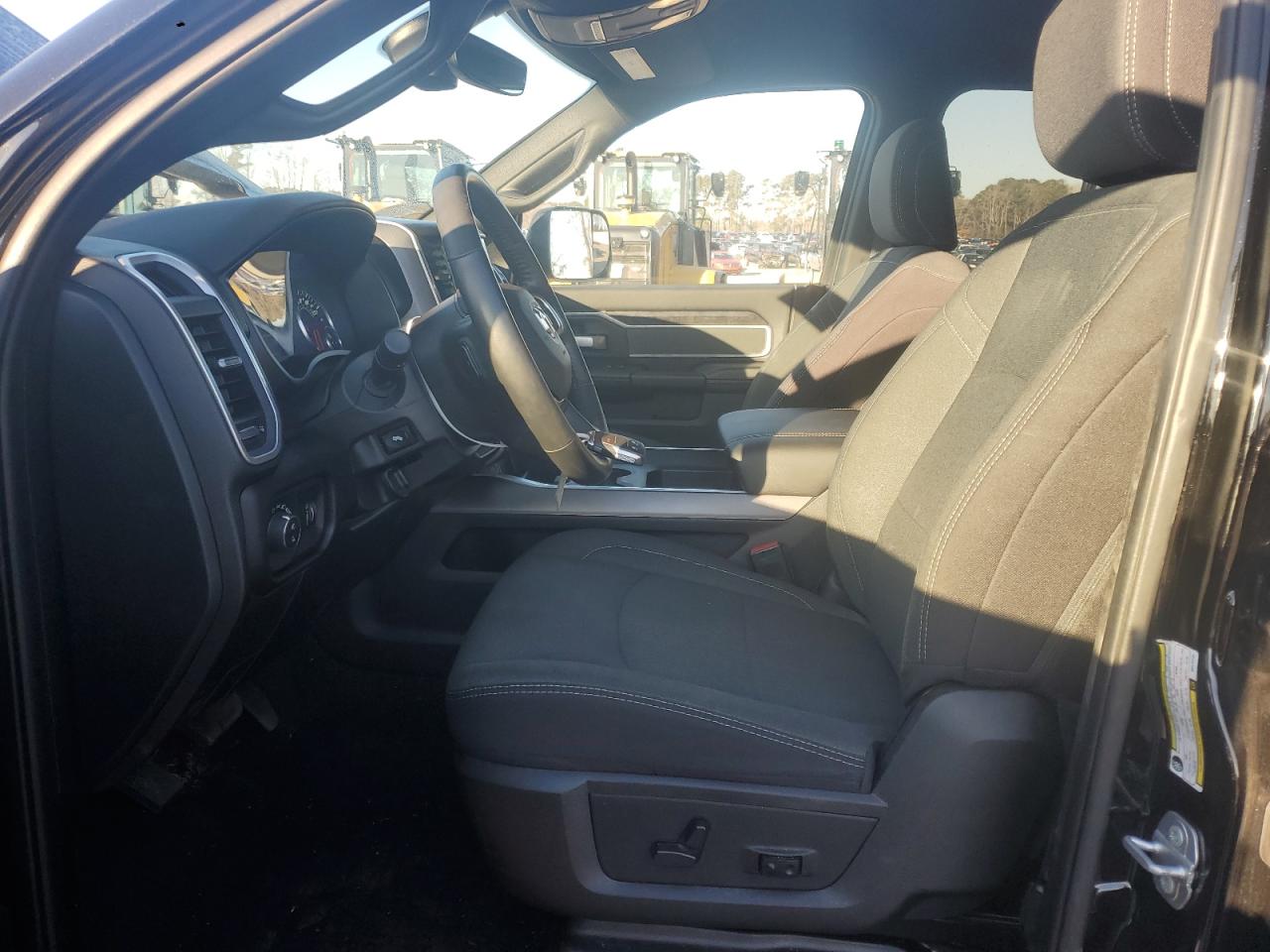 2022 RAM 2500 - Image 7