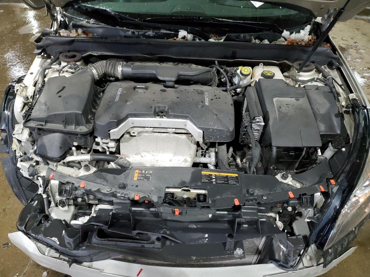 2016 Chevrolet Malibu - Image 11
