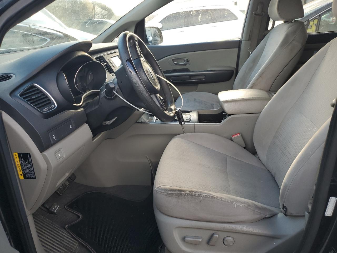 2016 Kia Sedona - Image 7