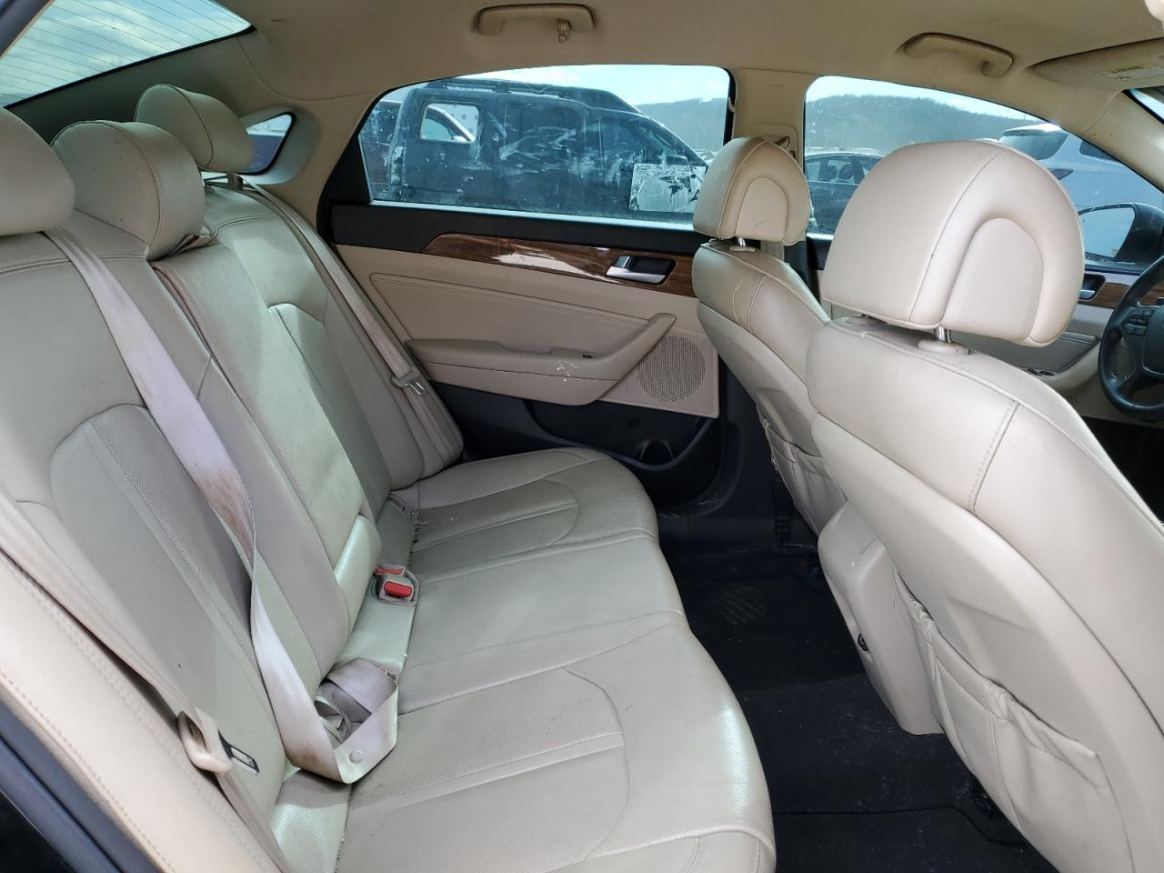 2015 Hyundai Sonata - Image 10