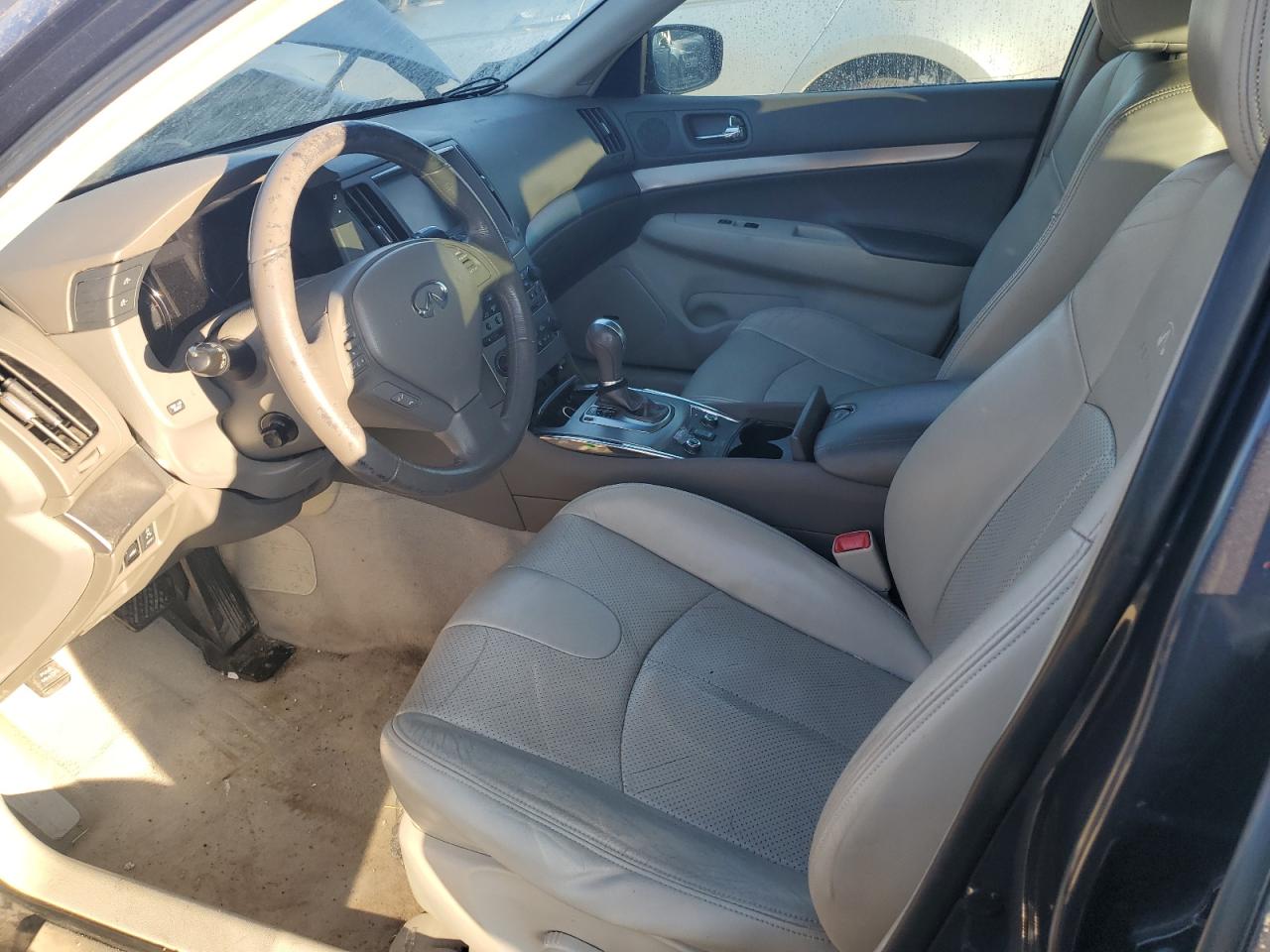 2011 Infiniti G - Image 7