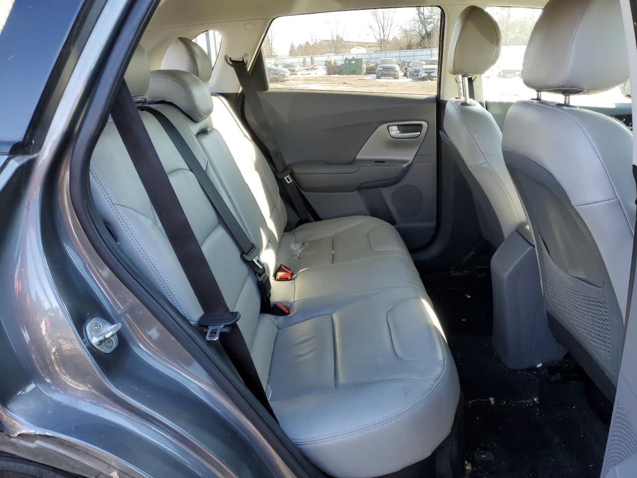 2017 Kia Niro - Image 11