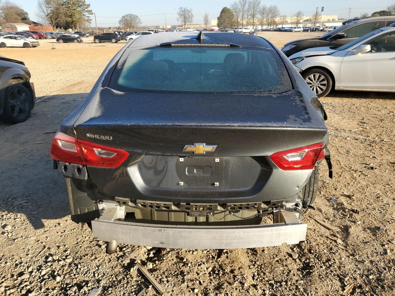 2017 Chevrolet Malibu - Image 6