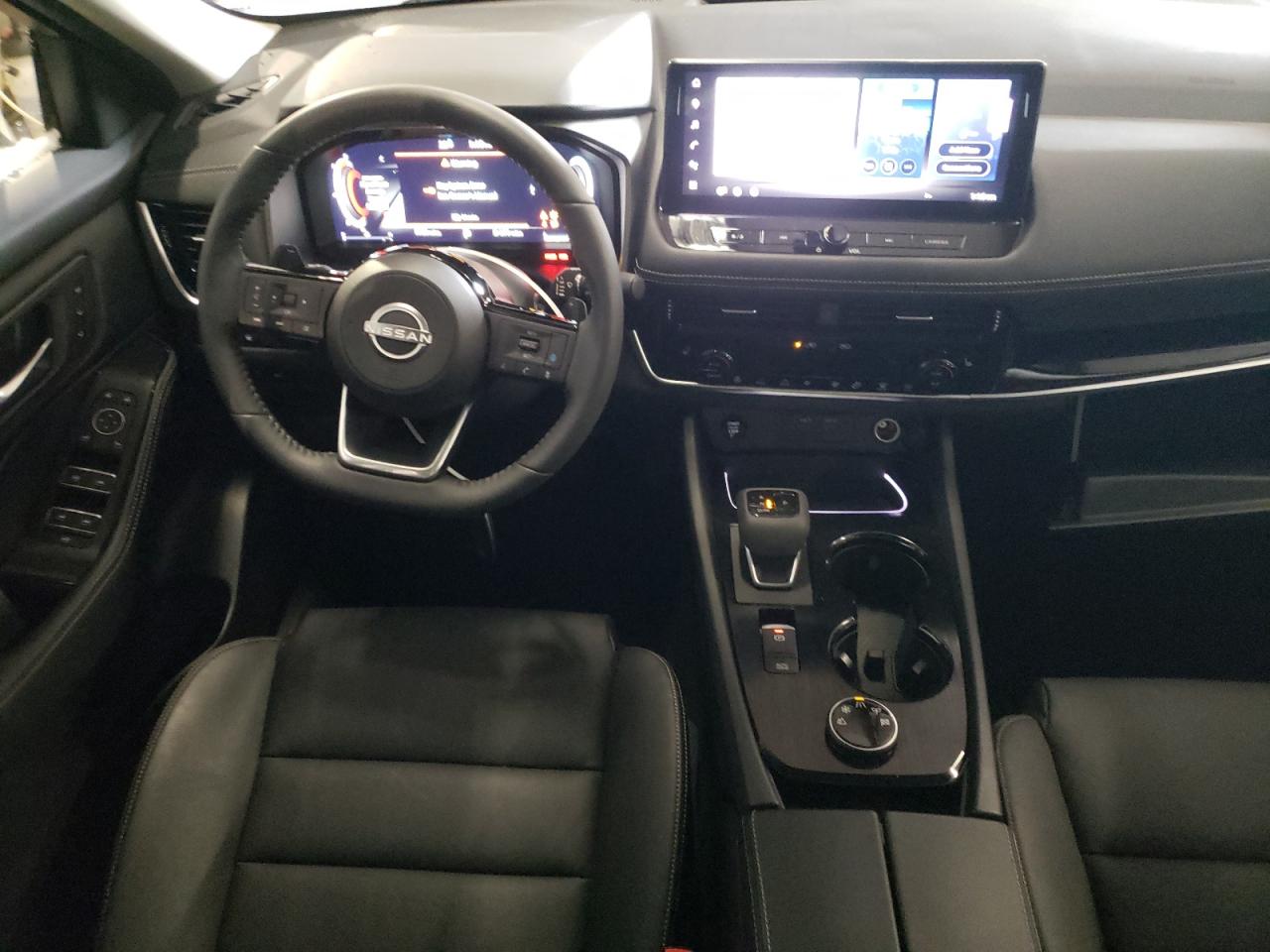 2024 Nissan Rogue - Image 8