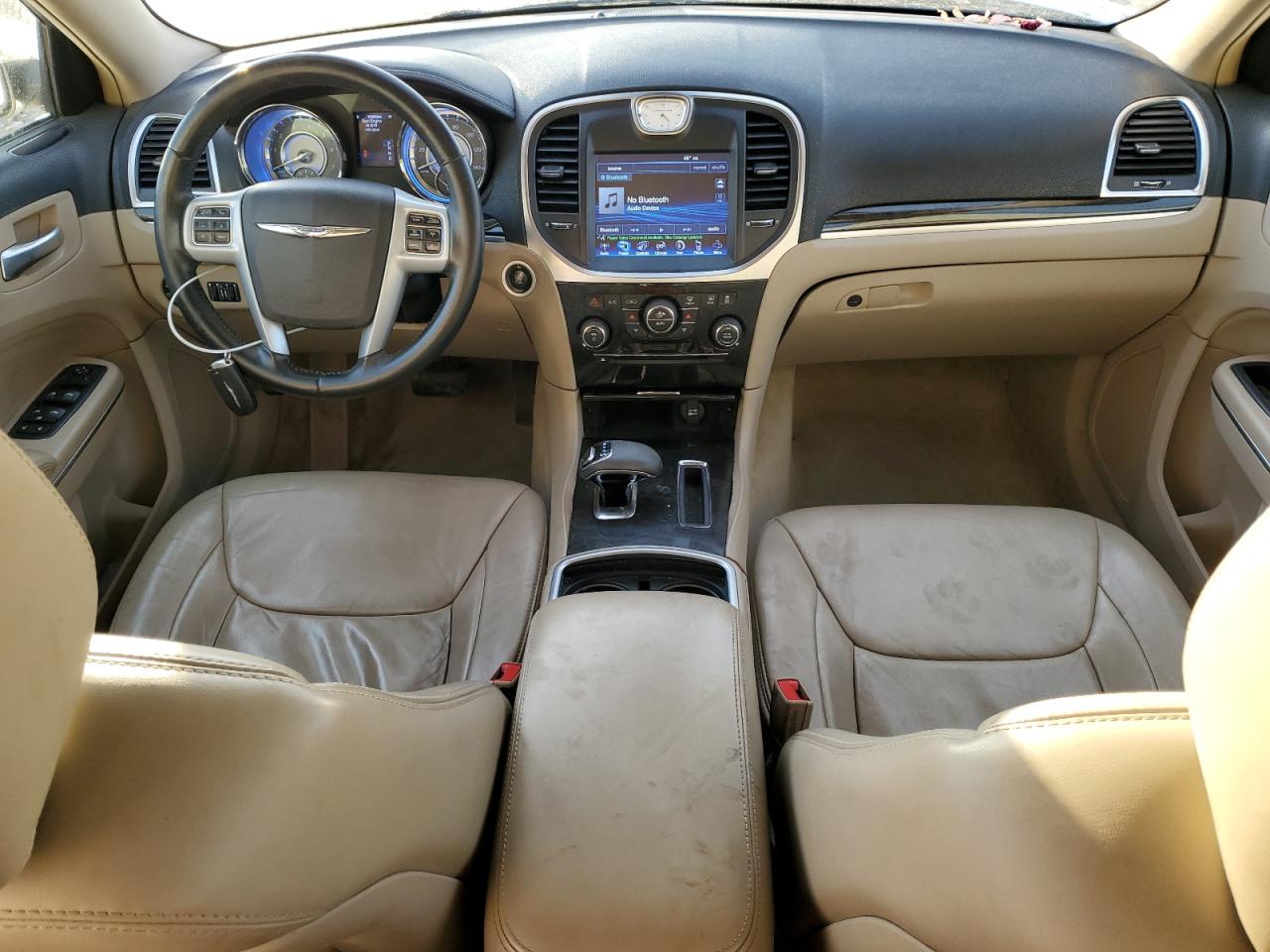 2014 Chrysler 300 - Image 8